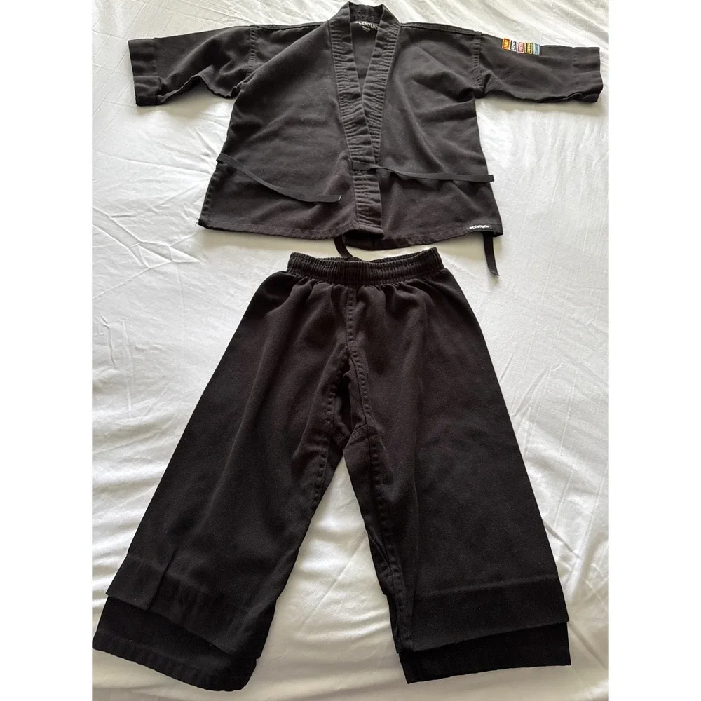 CENTURY Youth Tae Kwon Do, Karate, Judo, Uniform  Size 00 No Belt